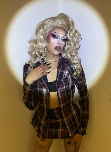 Portrait de Maya Doll